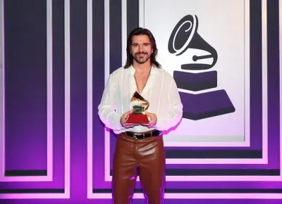 Juanes se llevó el Grammy a “Mejor Álbum de Rock Latino o Alternativo"